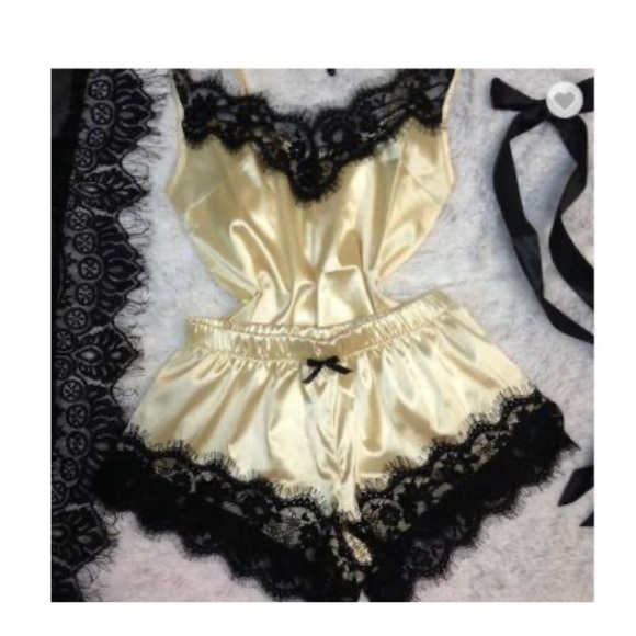 SEXY SATIN SILK SLEEPWEAR WITH LACE - Picture 3 of 6